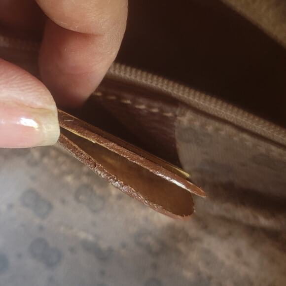 Vintage Gucci Traveler Suede and Leather Bag 18x17 SEE DESCRIPTION - Picture 10 of 16